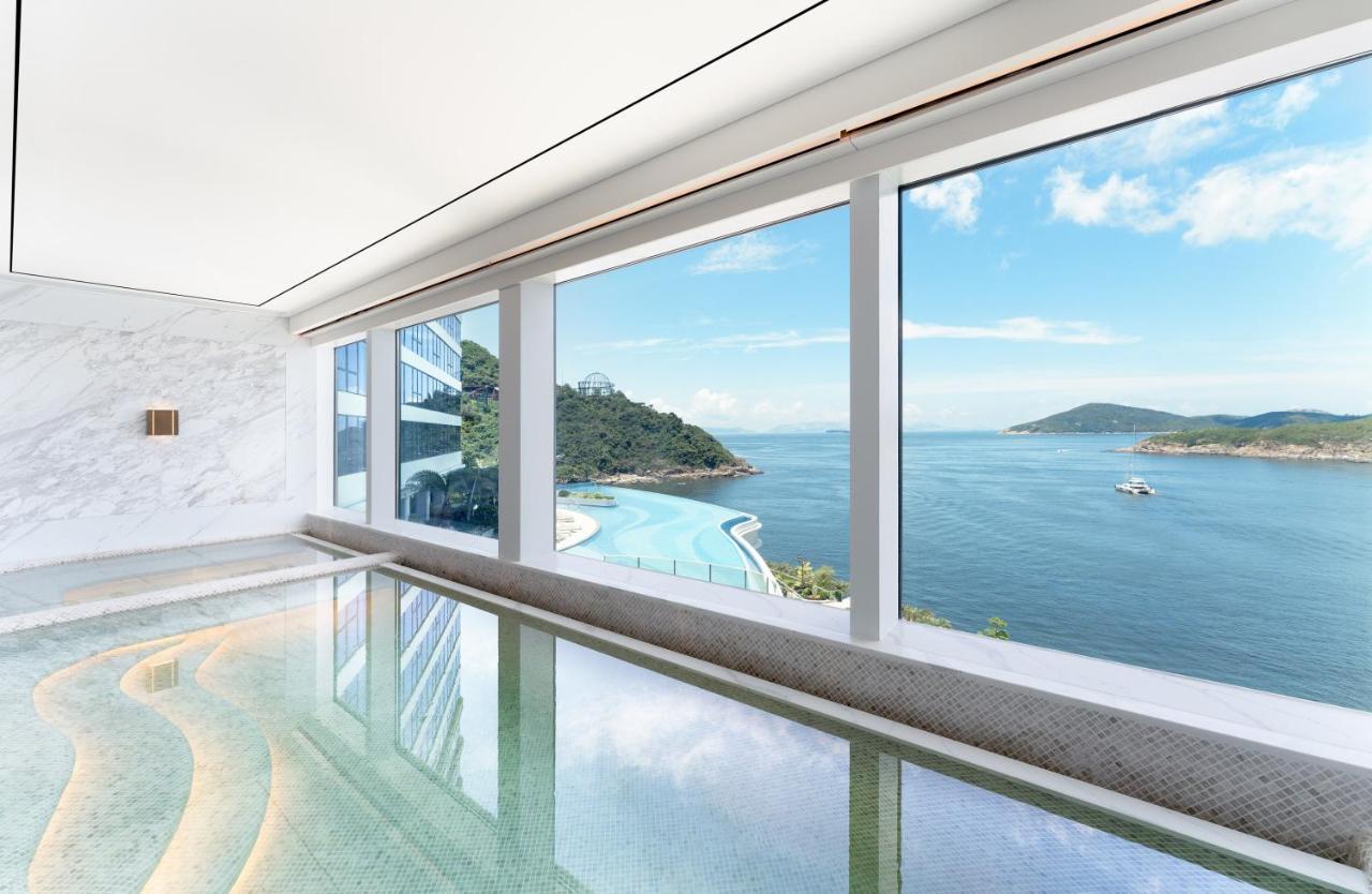 The Fullerton Ocean Park Hotel Hong Kong Exterior foto View of the South China Sea from the hotel