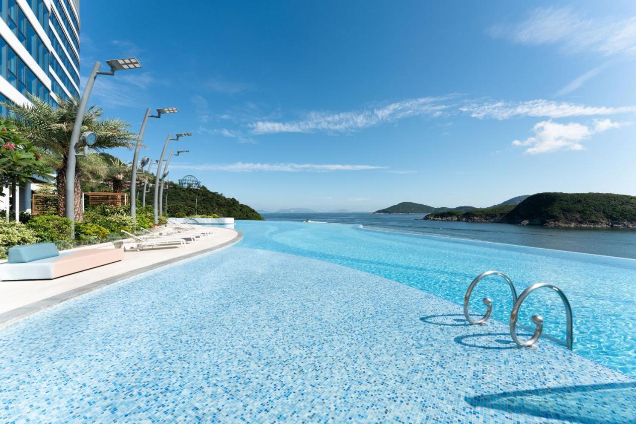 The Fullerton Ocean Park Hotel Hong Kong Exterior foto Infinity pool at the InterContinental Chania, Crete, Greece